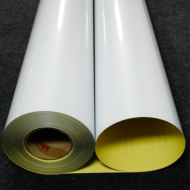 película reflectante pulverizable a base de aluminio señalización de tráfico cartel reflectante material de pintura plana material publicitario plateado
