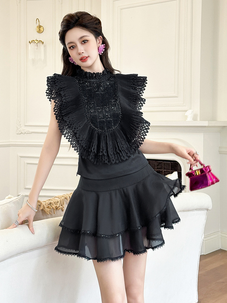 Áo sơ mi nữ kiểu Pháp đính hạt nặng xếp nếp ôm dáng — đen