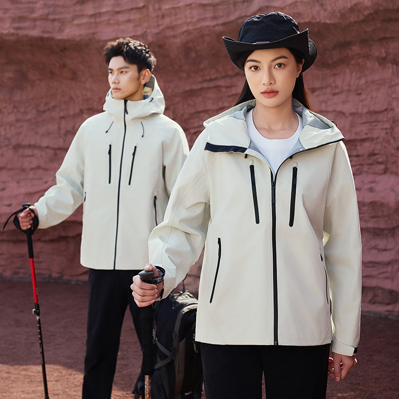 Chaqueta de asalto de cáscara dura estándar nacional de primer grado chaqueta de asalto hombre al aire libre tres en uno chaqueta de montaña impermeable a prueba de viento