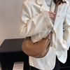 Retro shoulder bag, trend capacious fashionable one-shoulder bag, 2023 collection