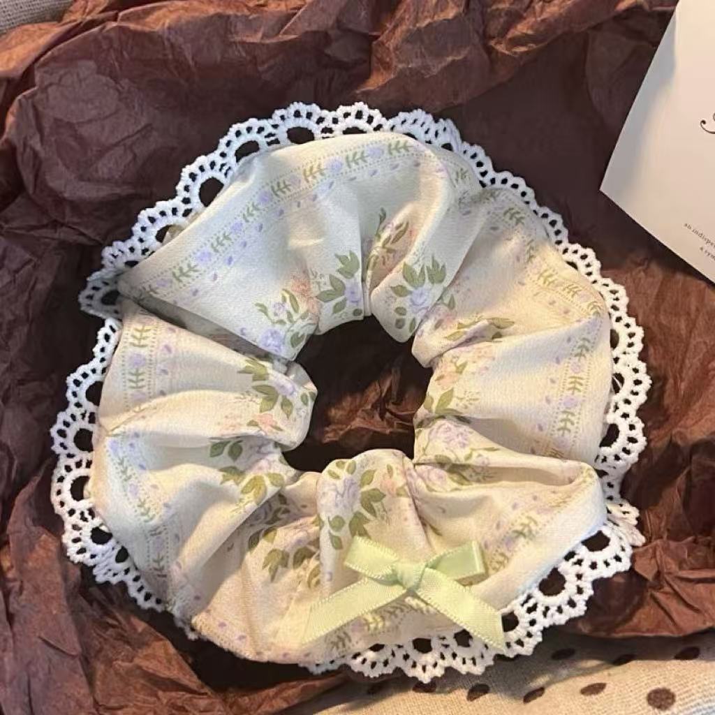 AL Hair Ring No.48 - Pintura al óleo de encaje flor verde