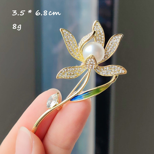 High-end fashion new light luxury Chinese style narcissus corsage for women inlaid with zircon plant brooch versatile clothing accessories factory