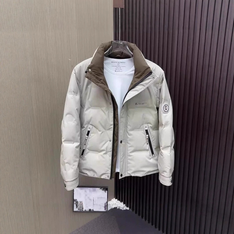 Men's down jacket, trendy brand, workwear style, stand-up collar, casual, stylish, high-end feel, thickened, cold-resistant, winter 2025 new model coat Men's down jacket, trendy brand, workwear style, stand-up collar, casual, stylish, high-end feel, thickened, cold-resistant, winter 2025 new model coat
