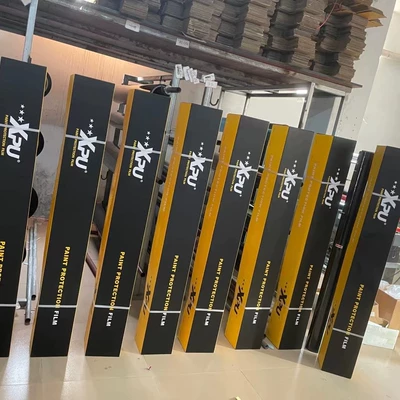 matte, glossy black car wrap — Car paint protective film