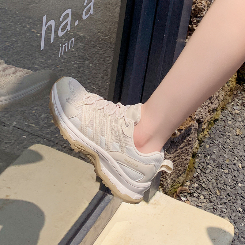 Zapatos de primavera 2026 nuevos zapatos casuales de montaña blancos grandes y ligeros