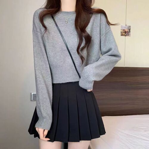 Korean New Style Off-Shoulder Soft & Tender Short Pullover Sweater for Women—Fashionable, Relaxed-Style Knitted Base Layer Top for Inner Wear