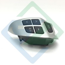 适用三菱 劲炫 方向盘音响控制8701A484