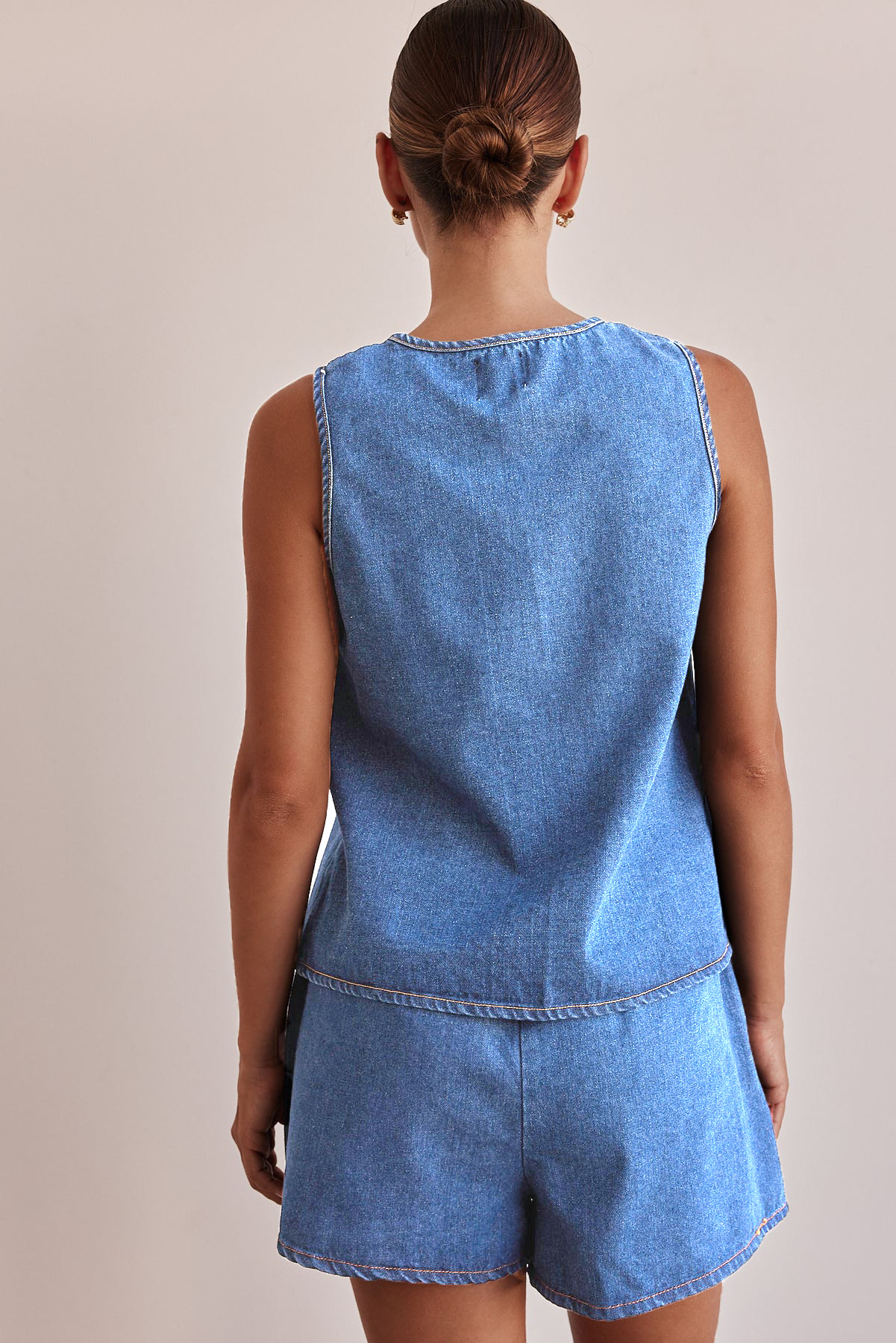 182g Weight Sleeveless Sleeve Length Cotton, Polyester, Denim Fabric Type Shorts Co-ord Set Sets Type 2 Pieces Set, 1 PCS/Package Quantity Holiday, Banquet, Selfie Occasion Round Neck Neckline Pocket Function Regular Fit Fit Type Solid Color Pattern Summer Season Women's Gender Casual, Elegant, Streetwear Style Holiday Banquet Selfie Women's Casual Elegant Streetwear Solid Color Cotton Polyester Denim Shorts Co-ord Set Shorts Sets 22