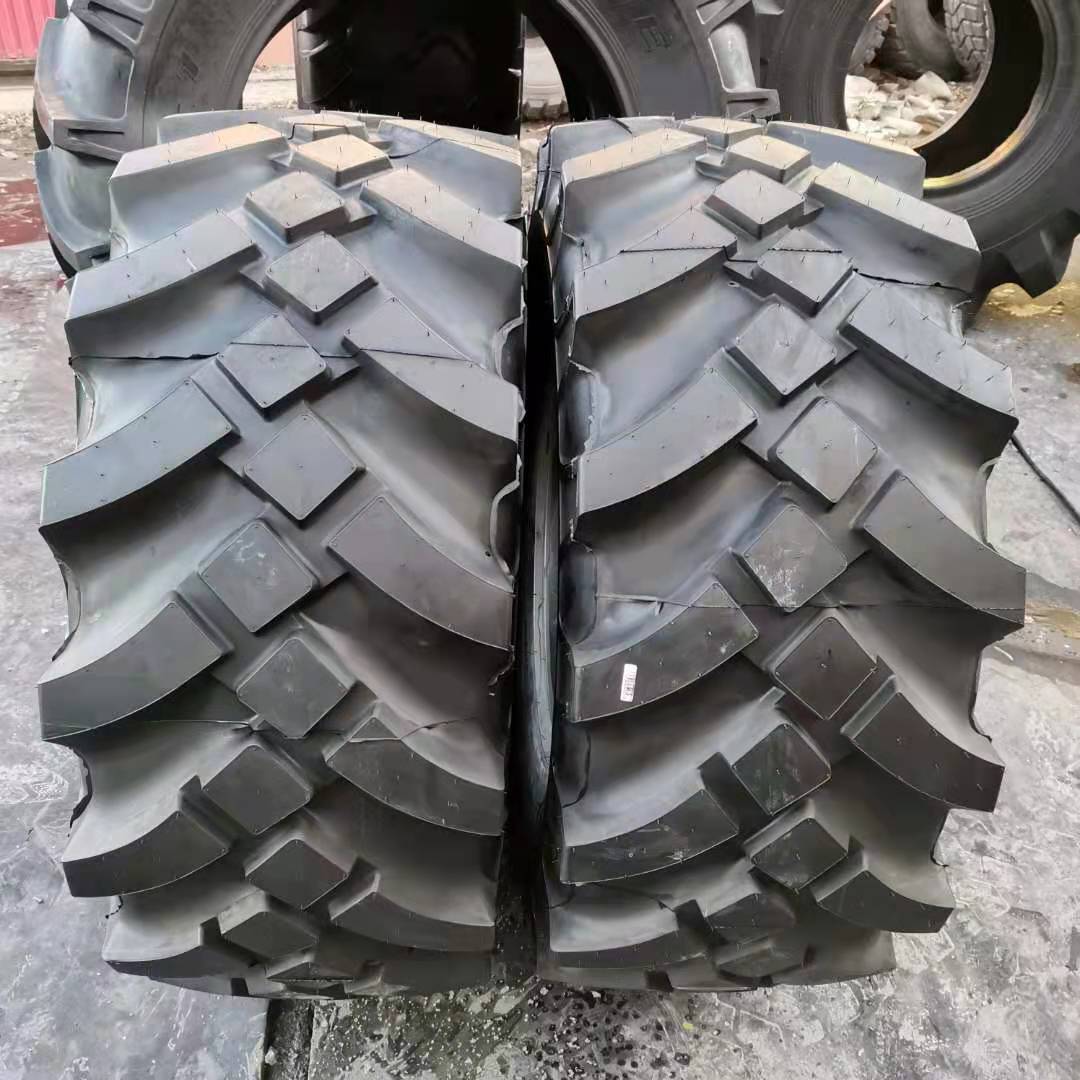 现货供应18R22.5越野花纹轮胎 油田修井机轮胎 人字全钢丝轮胎