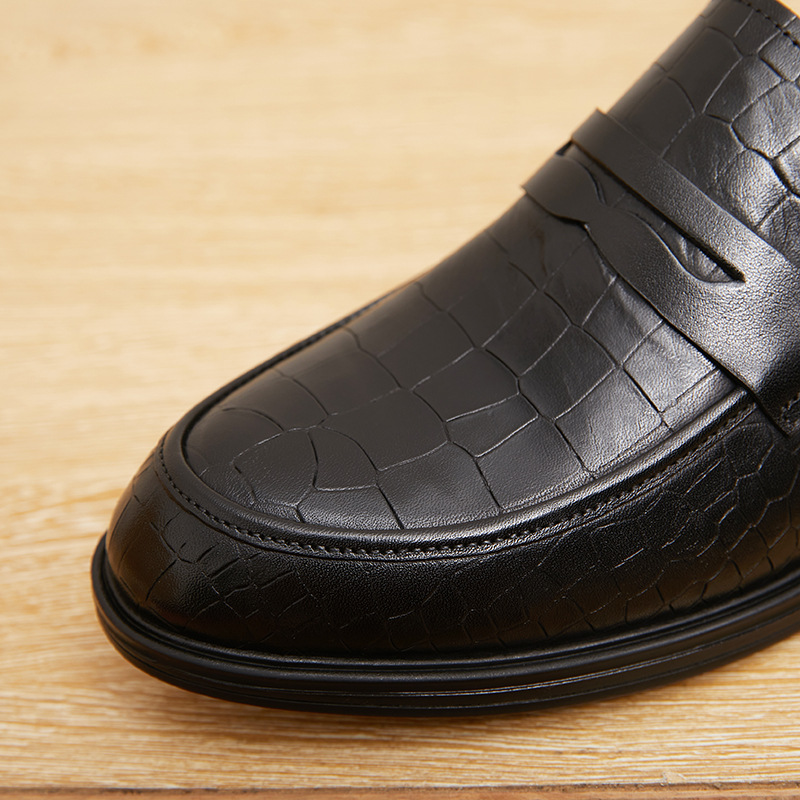 New professional men's business leather shoes with low heel embossed embossed working men's shoes_voghion.com