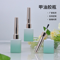 Manufacturer wholesale 15ML green gradient nail polish empty bottle nail bottle light-sensitive gel empty bottle with brush