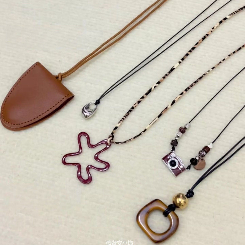 Korean-Style Hanging Neck Accessory! Suitable for Pairing with Spring and Summer Outfits, Necklace with Niche Design and Exquisite Ins-Style Jewelry