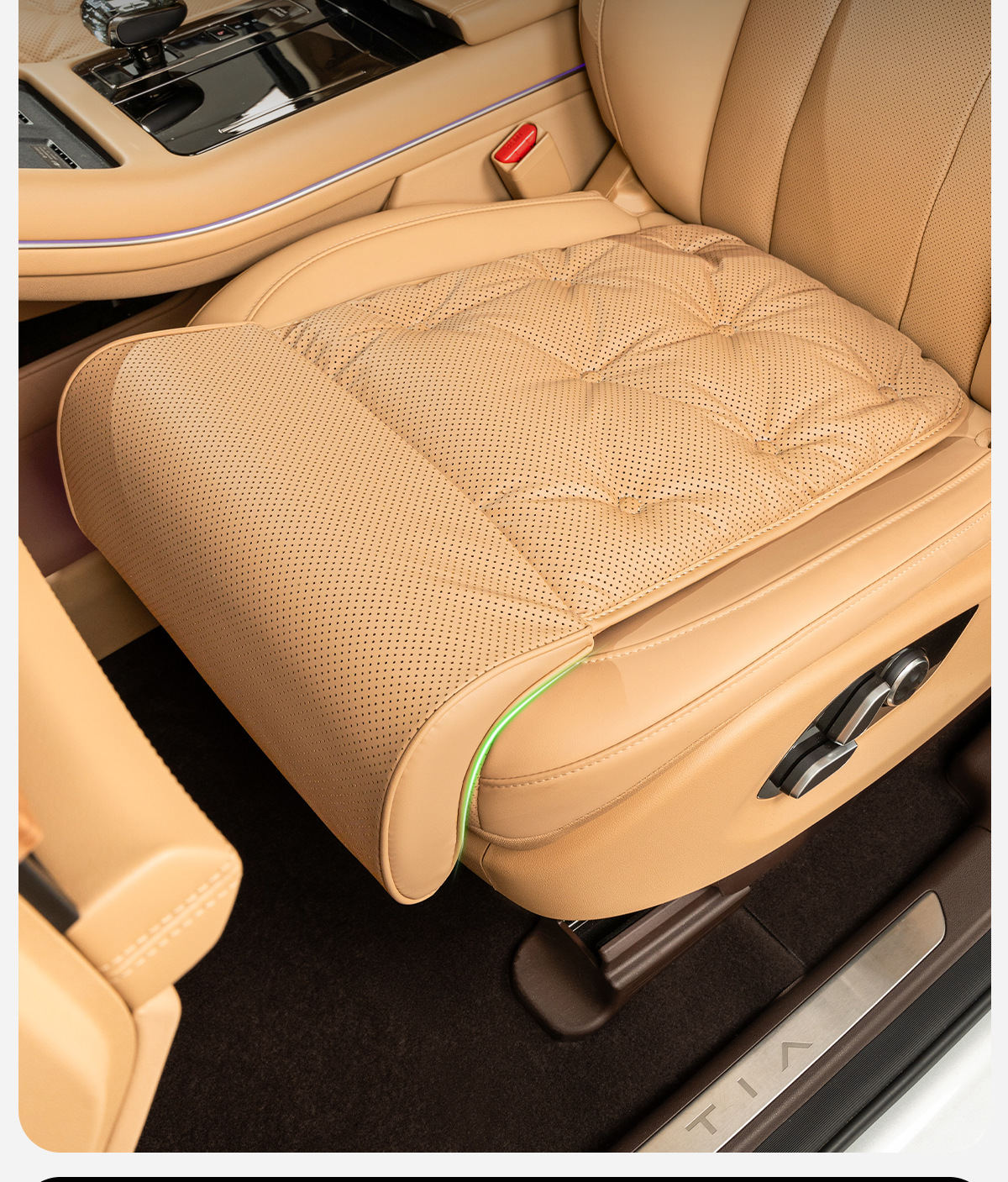 New Model of Integrated Car Seat Cushion with Extended Leg Support, Suitable for All Seasons, Perforated for Ventilation and Breathability, for Driver and Passenger Seats