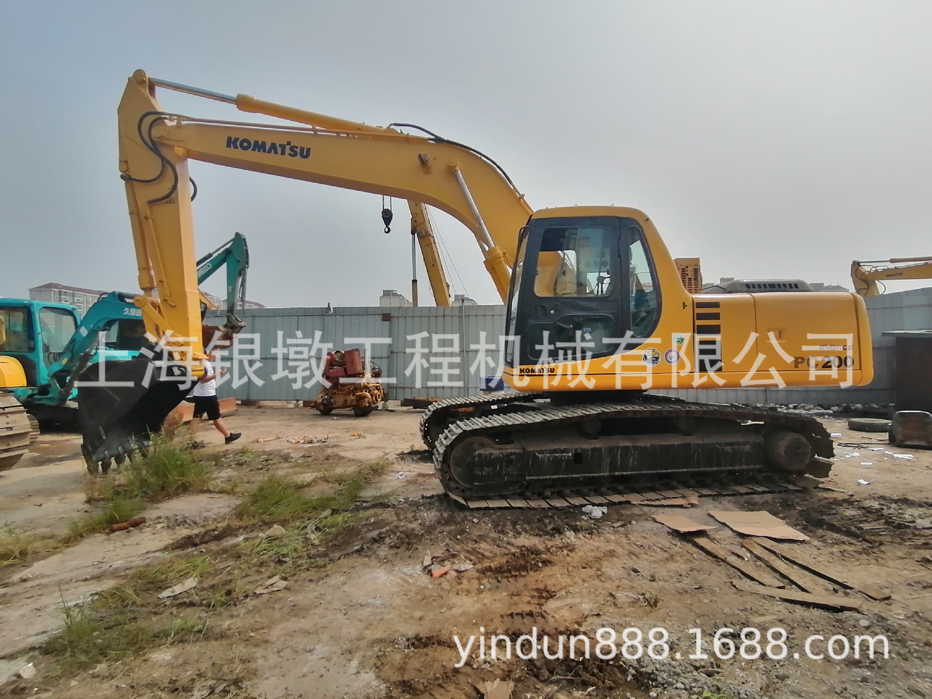 KOMATSU小松PC200-6二手挖掘机出售