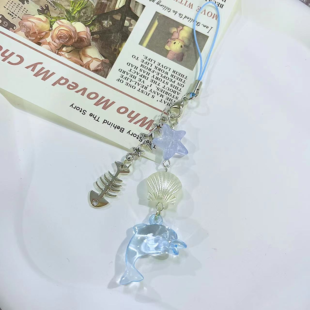 [Blue Starfish Shell Dolphin] mobile phone chain pendant fishbone cute goo this chain pendant keychain ocean sky blue