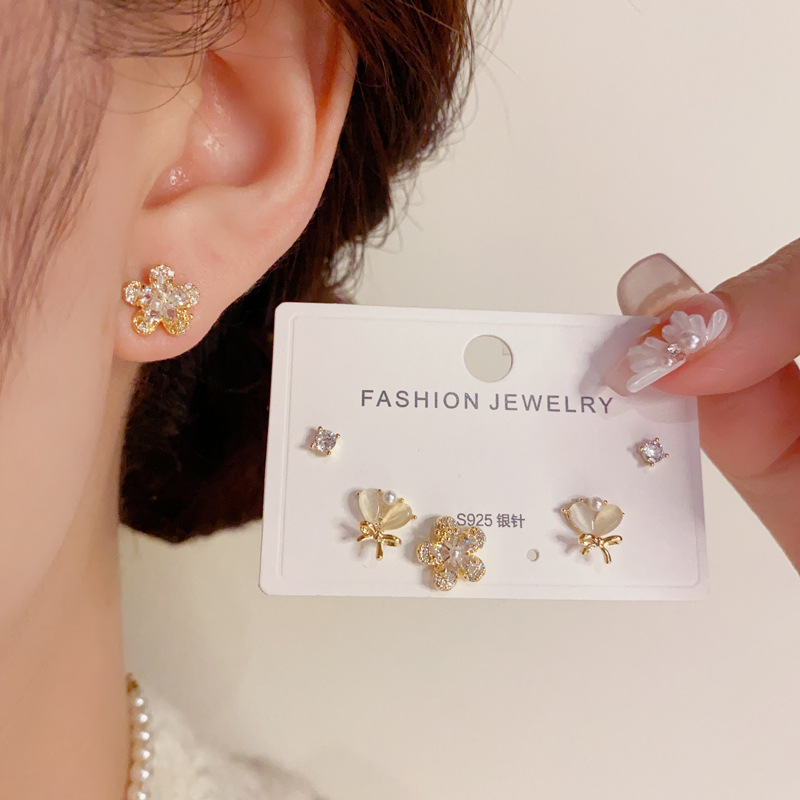 10g Weight 925 Sterling Silver Ear Needle Material 14K Gold Plated Plating Material Ear Studs Classification 1 Set Quantity Holiday, Daily Occasion Copper Material Flower Pattern Women's Gender Simple Style Style 1 Set Simple Style Flower Copper 14K Gold Plated Ear Studs 7