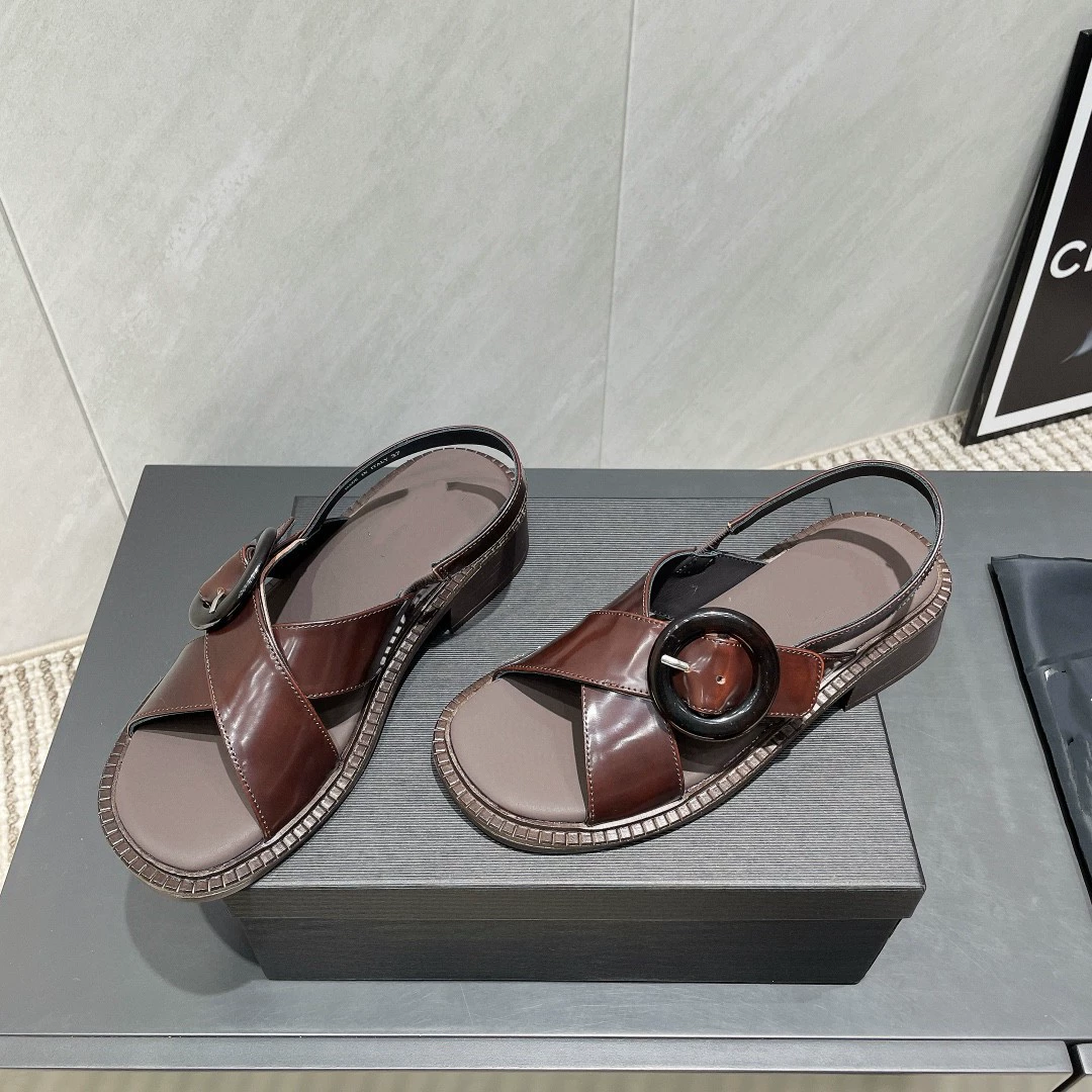 Женские летние босоножки 2025 года, простой дизайн, на толстом высоком каблуке, из мягкой козьей кожи, открытый носок, на одной ремешке, в ретро-римском стиле.