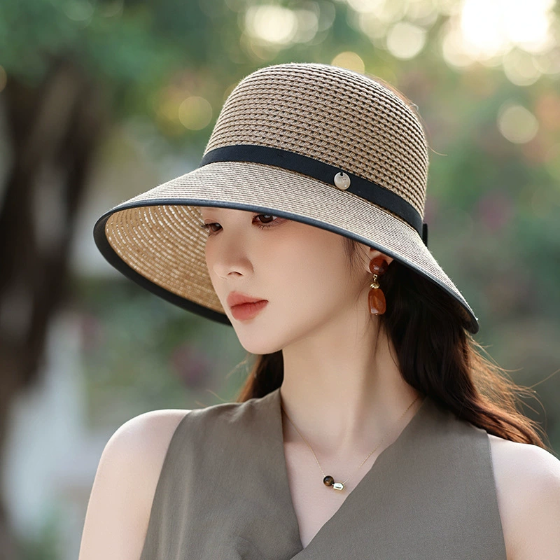 2025 new large brim foldable empty roof fashionable straw hat versatile for women in spring and summer travel on the beach sun protection