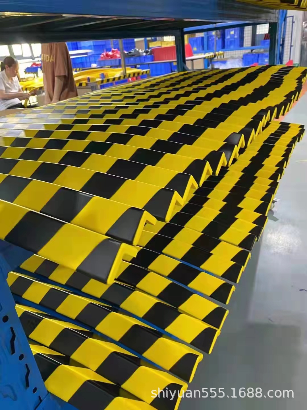 厂家批发加厚加宽 儿童防撞条 墙角保护条 多规格聚氨酯防撞条