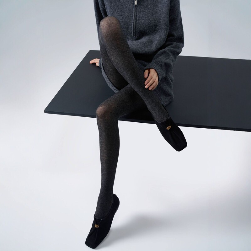 High-end semi-transparent shiny silk wool pantyhose for women, autumn and winter, slimming, high elasticity, non-slip, matte translucent base stockings High-end semi-transparent shiny silk wool pantyhose for women, autumn and winter, slimming, high elasticity, non-slip, matte translucent base stockings