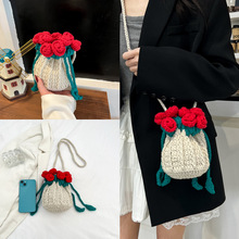 玫瑰花手工编织包包毛线成品水桶包夏天斜挎小包手机包花束毯礼物