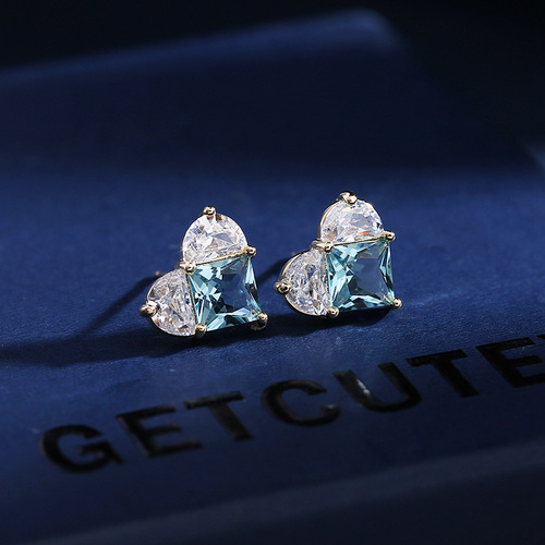 s925 silver needle ear piercing earrings, super fairy temperament, sweet and fresh earrings, simple and versatile, small, love-shaped earrings