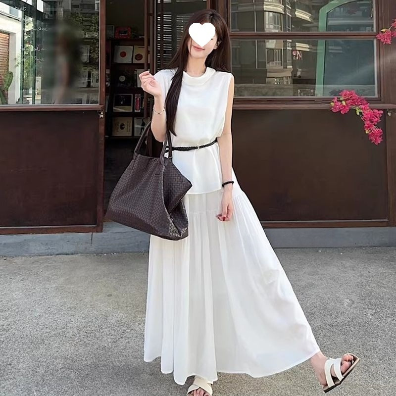 White Suit, All White, a Set of Gentle French-Style Long Skirts, Sleeveless Elegant Tops, New Summer Two-Piece Set White Suit, All White, a Set of Gentle French-Style Long Skirts, Sleeveless Elegant Tops, New Summer Two-Piece Set
