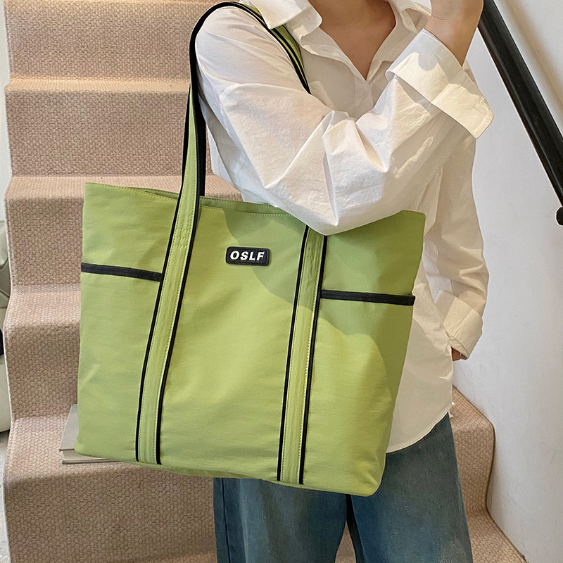 Nuevo bolso Tote para mujer simple y ligero yoga deporte y ocio bolso lulu bolso de hombro de gran capacidad transfronterizo