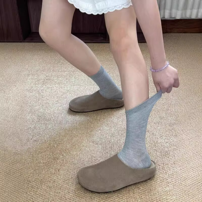 Korean-Style Gray Calf Socks for Women, Seamless Thin Breathable Solid Color Mid-Calf Socks, White Maternity Socks, Jk Style Slouch Socks Korean-Style Gray Calf Socks for Women, Seamless Thin Breathable Solid Color Mid-Calf Socks, White Maternity Socks, Jk Style Slouch Socks