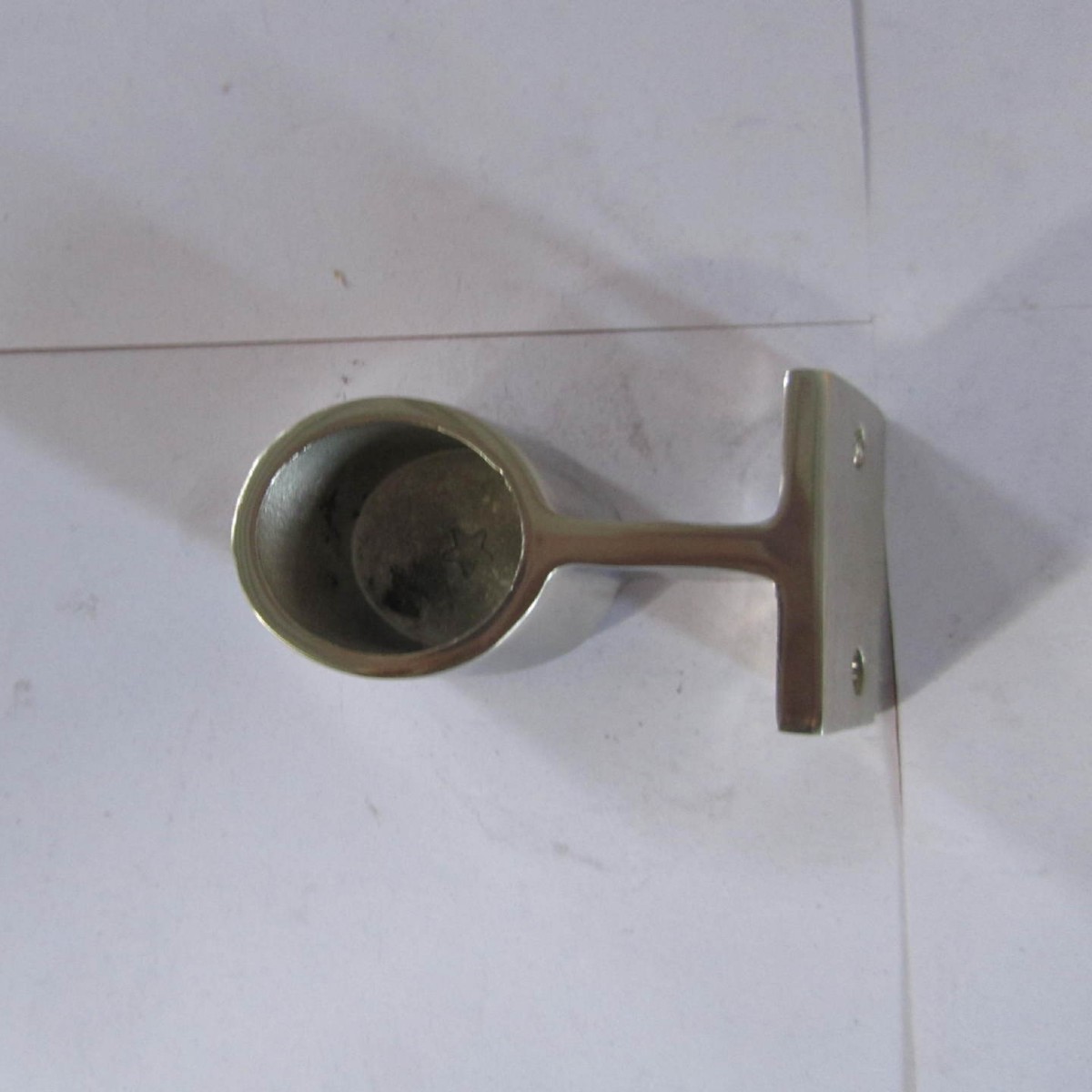 供应支架前加工