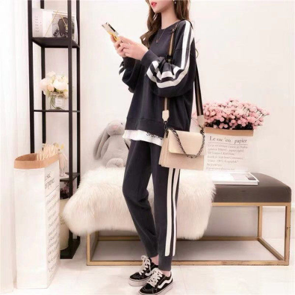 大きいサイズのレディーススーツ2025春秋新作ぽっちゃりさん向け若見え着痩せ長袖スウェットスポーツカジュアルツーピースセット