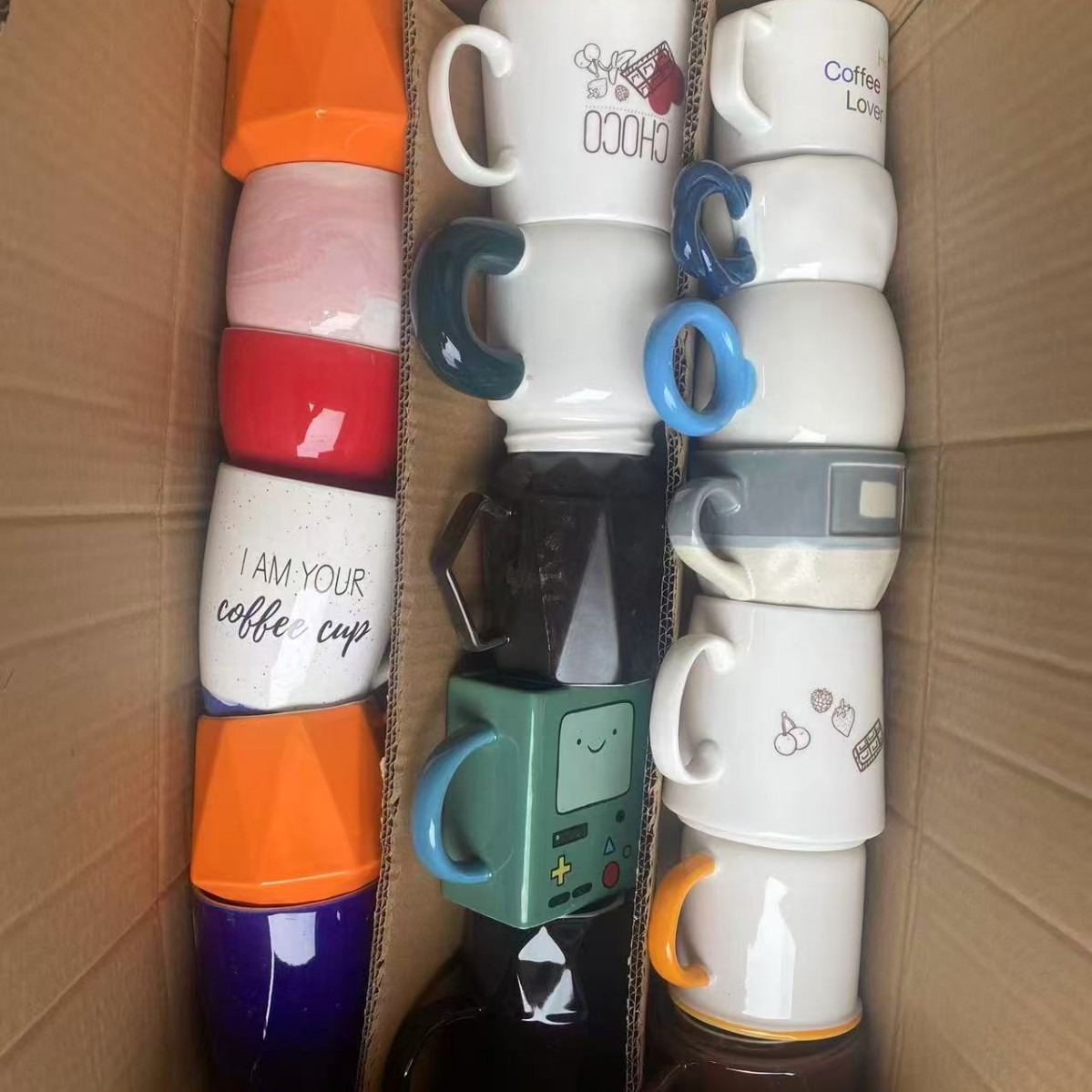 Taza de marca, taza roja en línea, taza encantadora, anillo ciego, taza de cerámica, taza de agua, taza de cerámica de comercio exterior, lotes mixtos