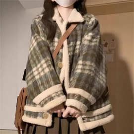 日系复古格纹设计感小众毛呢外套女冬季宽松加厚羊羔毛呢子大衣冬