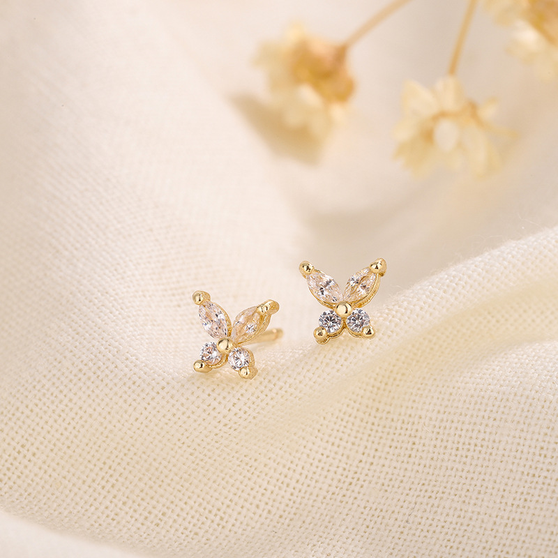 Simple Style Butterfly Copper Plating Rhinestones Ear Studs 1 Pair
