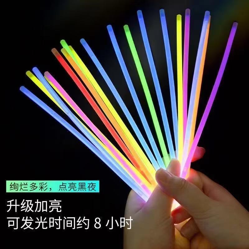 Coloridas varillas fluorescentes para niños no tóxicos superbrillante nocturnal varillas pulseras al por mayor día y noche actividades de baile juguetes de vestir
