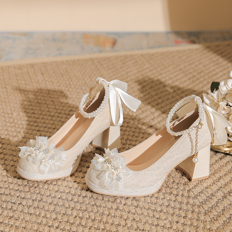 High heels made of satin heels, Mary Jane shoes for bride, wide stable heel, 18 years, can be worn in two ways, for bridesmaid