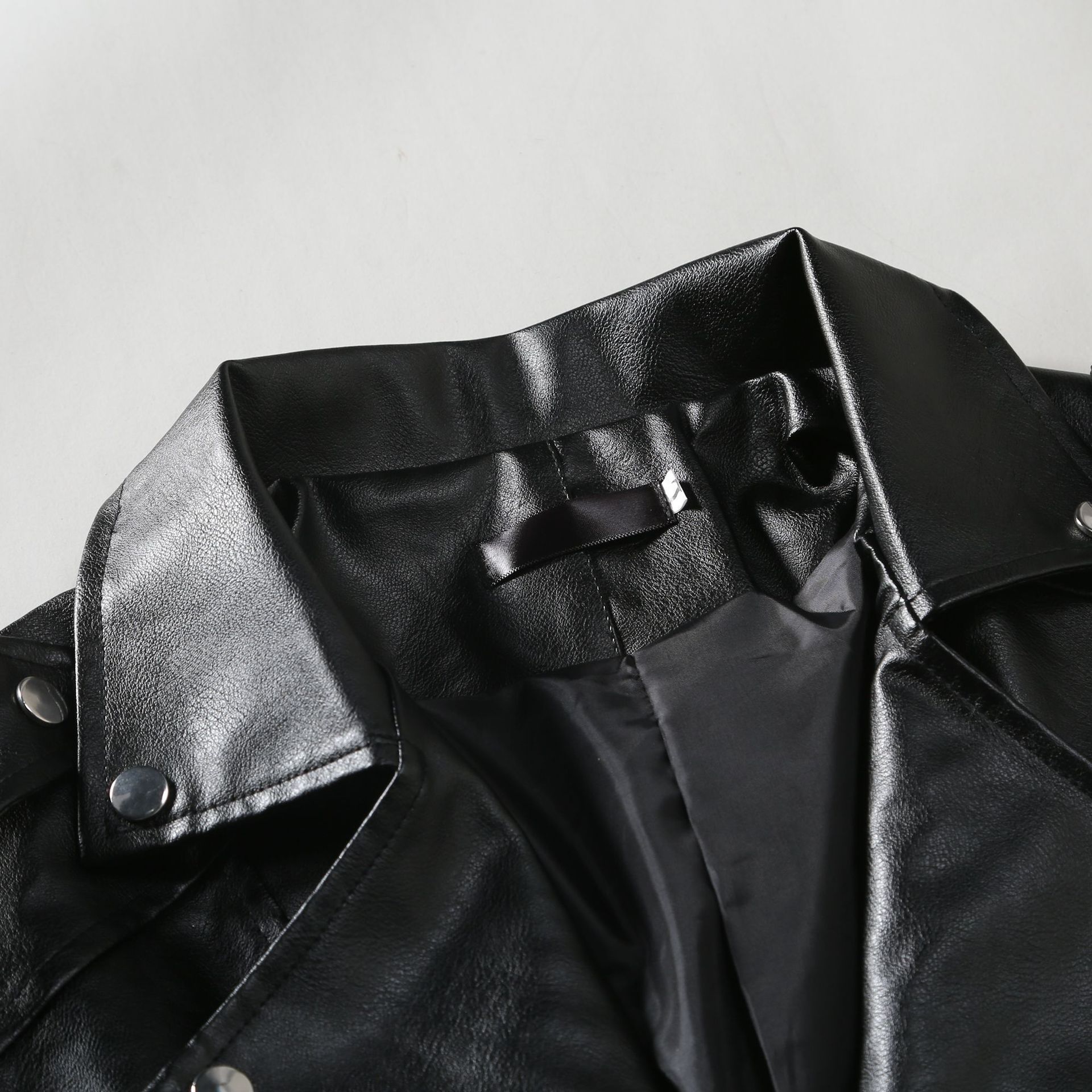 24 autumn/winter new men's high-quality slim fit lapel sloping British fashion motorcycle suit leather jacket_voghion.com