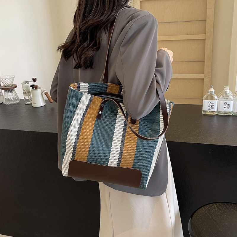 Bolso grande de tela gruesa vieja, lona femenina, tamaño, tamaño 2024, nuevo bolso de hombro de viajero de todo fósforo, bolso tote a rayas de color