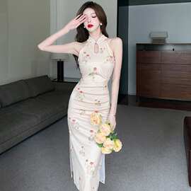 跨境新中式轻熟复古印花挂脖旗袍女设计感开叉包臀连衣裙2026夏季