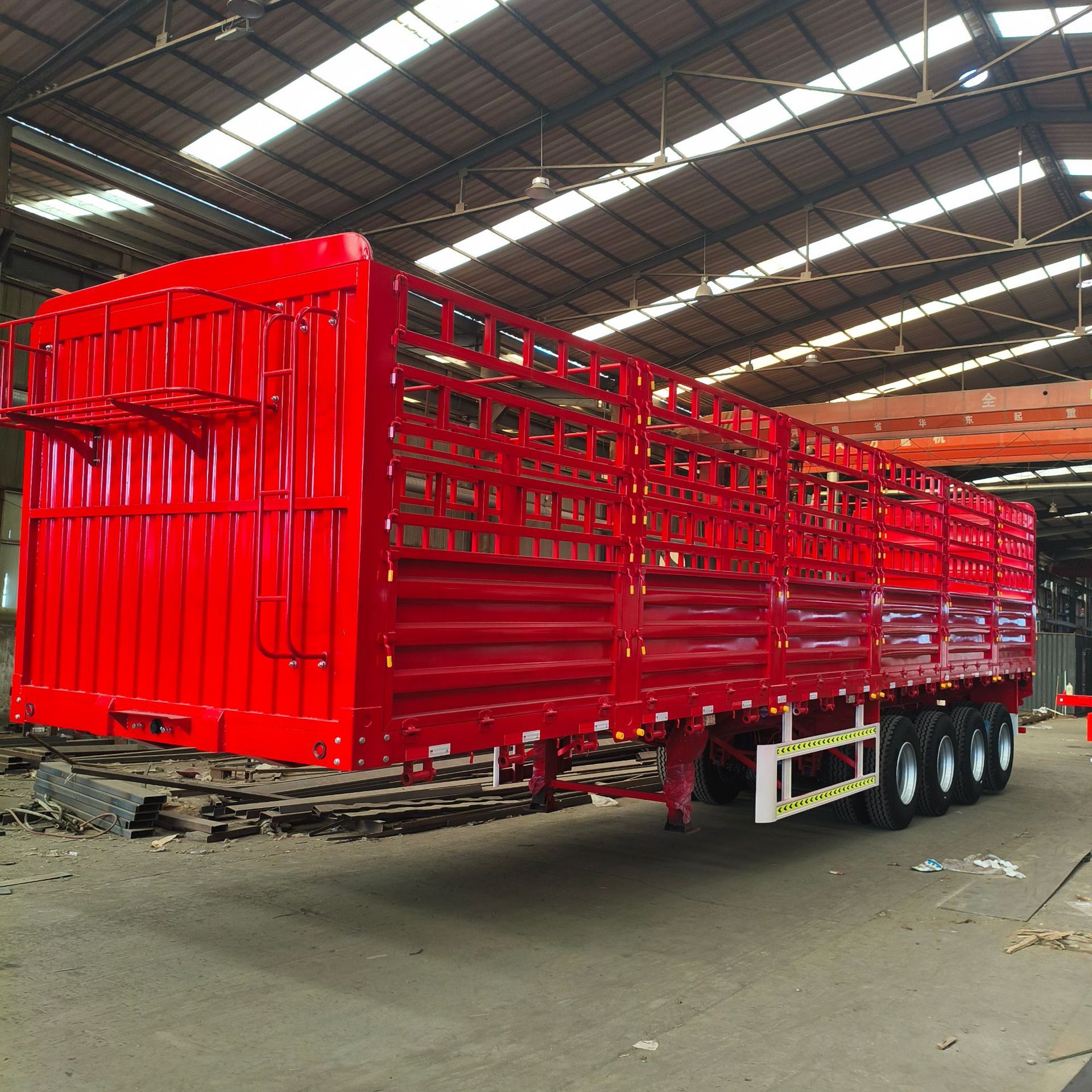 Exporting Howo 350-Horsepower Cement Tanker, Large 12-Cubic-Meter and 14-Cubic-Meter Cement Tanker