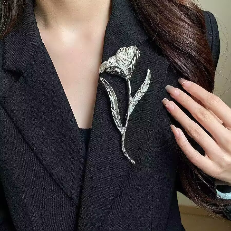 Französische Retro Blumen Brosche Aus Metall Im Oversized Design_voghion.com