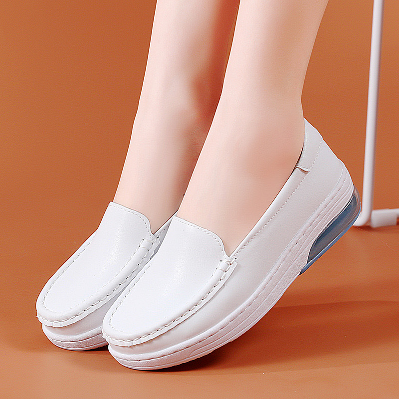 Zapatos de enfermera de piel de vaca, suela suave de cuero, pies transpirables, no cansados, hospital, clínica, salón de belleza, zapatos de trabajo, zapatos de mujer de primavera en stock