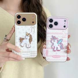 适用iPhone17鼓包刺绣系列手机壳可爱小飞马贴片iphone16/15PRO壳