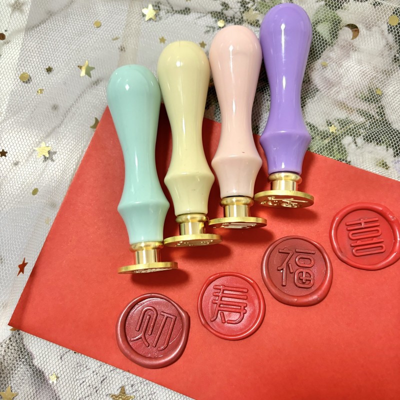 긴 플라스틱 손잡이 4개 + 구리 헤드 4개