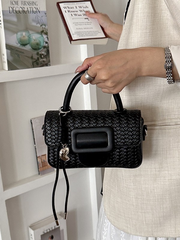 Bolso de mano de alta sensación para mujeres 2026 nueva moda primavera tejida bolso de hombro exquisito bolso de mochila super caliente