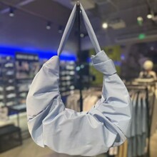 秋季新款2025阿迪三叶草运动休闲单肩包斜跨包腋下包天蓝色大容量