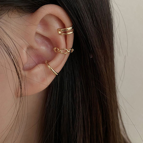 High-end chain ear clips without pierced ears for women, retro Hong Kong style, simple and cool style ear bone clips, niche and cool personality