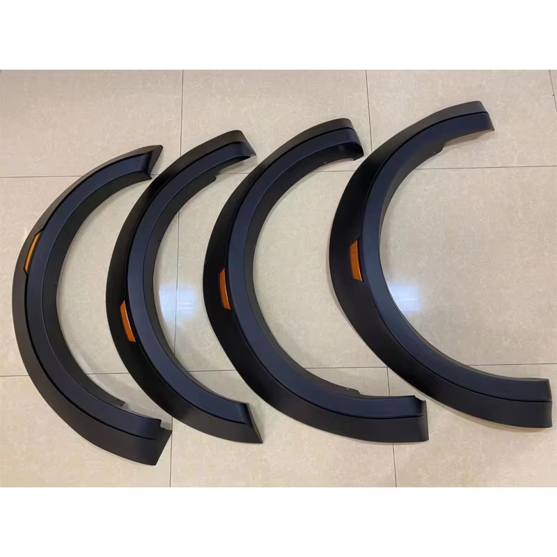 Suitable for Ford F150 2015-2017, wheel arches with reflective markings, widened Raptor pickup truck off-road anti-collision modification
