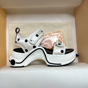 2024 New L popular Velcro beach sandals Women's Flat height increasing slimming fashionable casual sandals