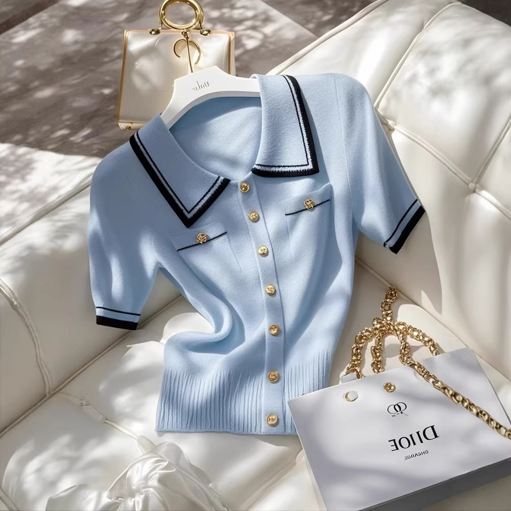 Áo thun nữ polo cổ bẻ tay ngắn phối màu tương phản, chất liệu len lụa mát mẻ — màu xanh nhạt